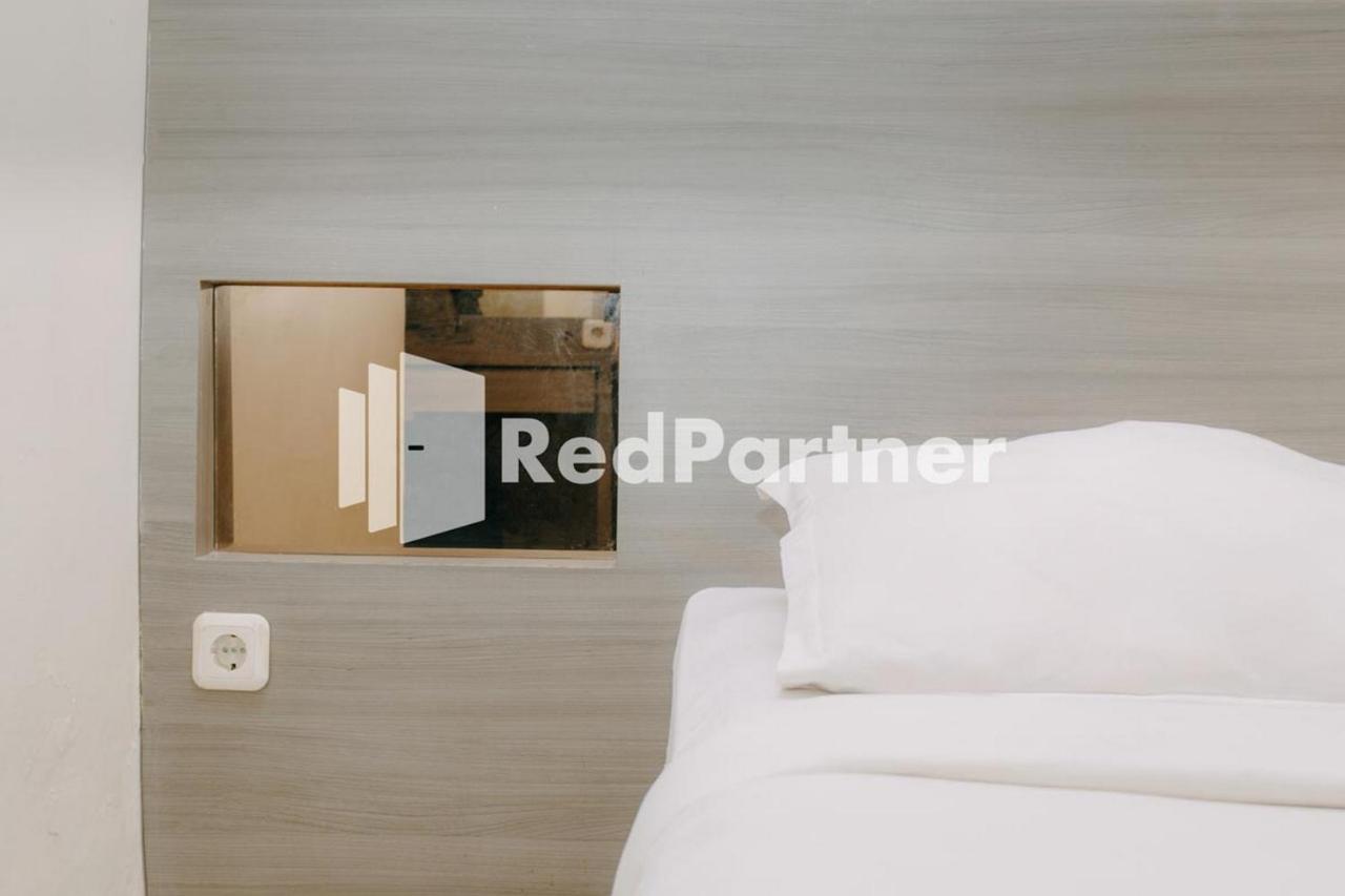 We Stay Residence Redpartner Surabaja Exteriér fotografie